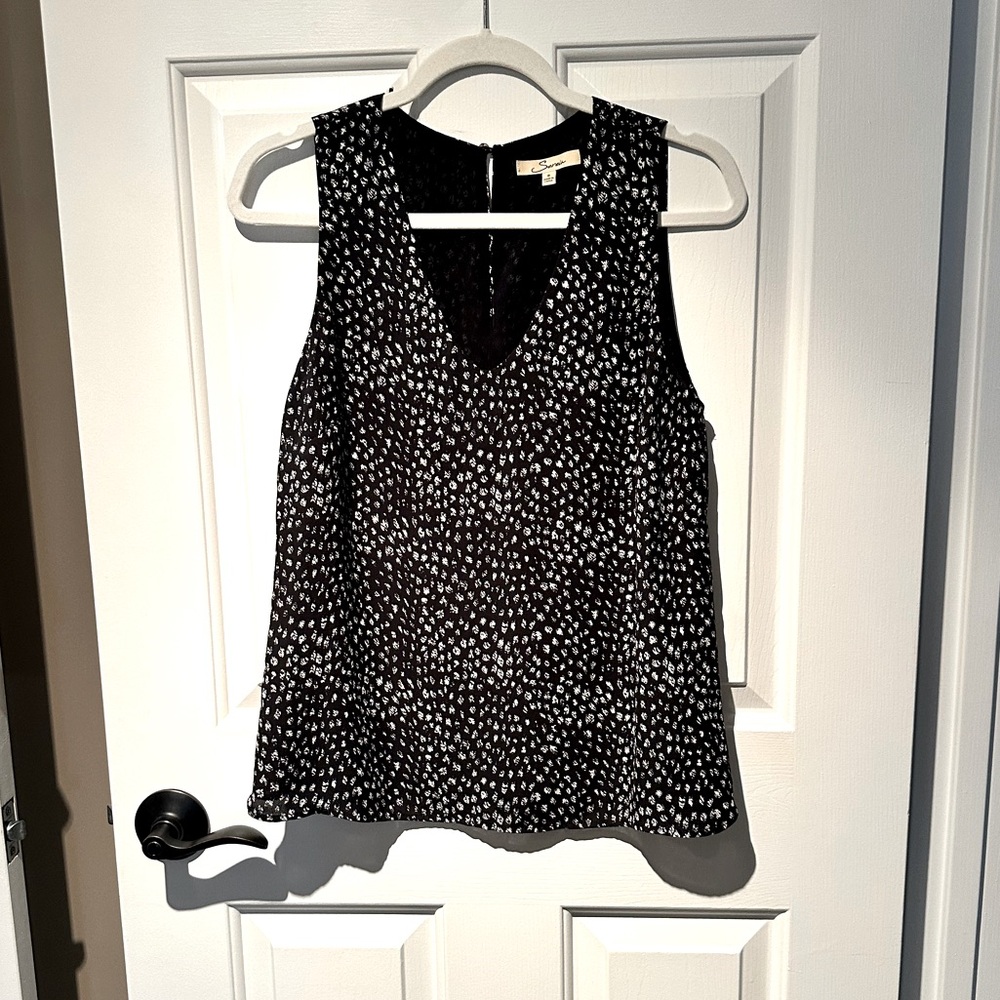Black and White Tank Top by Serein. Size Small